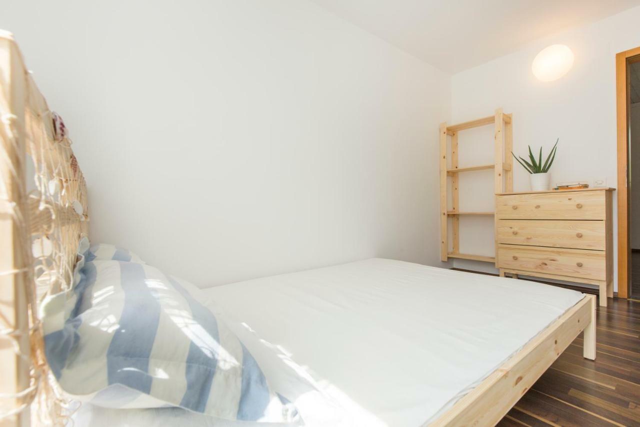 Casa Flora 3-Minutes' Walk From The Beach Novigrad Istria Extérieur photo