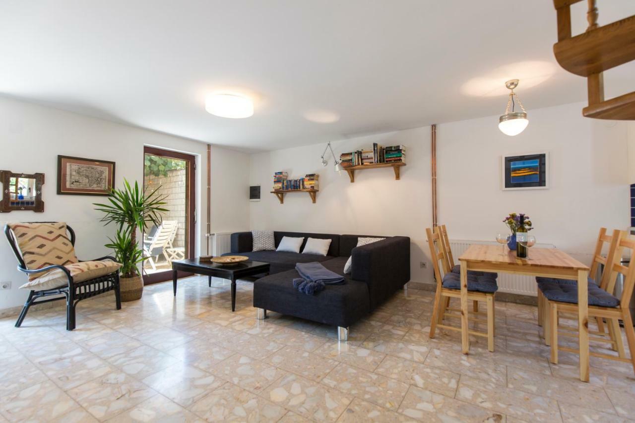 Casa Flora 3-Minutes' Walk From The Beach Novigrad Istria Extérieur photo