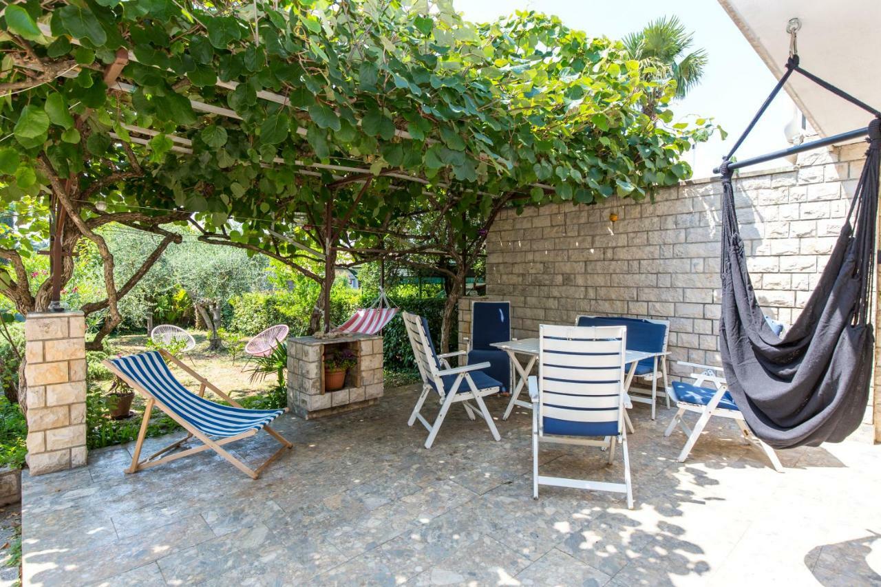 Casa Flora 3-Minutes' Walk From The Beach Novigrad Istria Extérieur photo