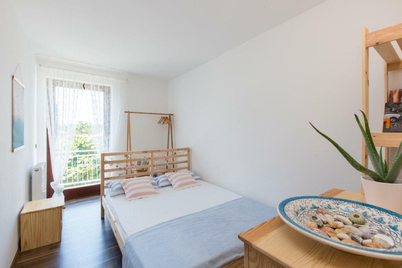 Casa Flora 3-Minutes' Walk From The Beach Novigrad Istria Extérieur photo