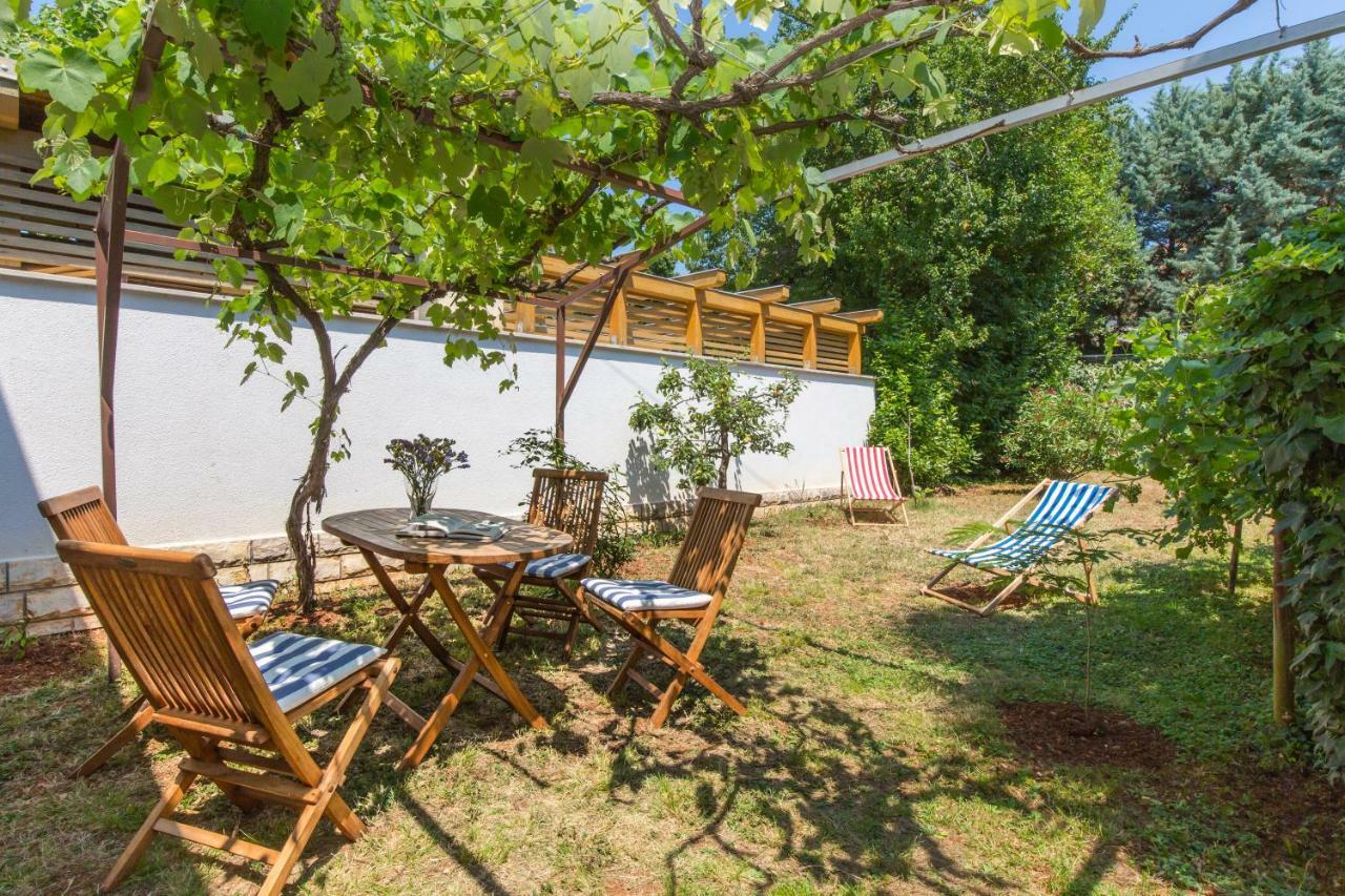 Casa Flora 3-Minutes' Walk From The Beach Novigrad Istria Extérieur photo