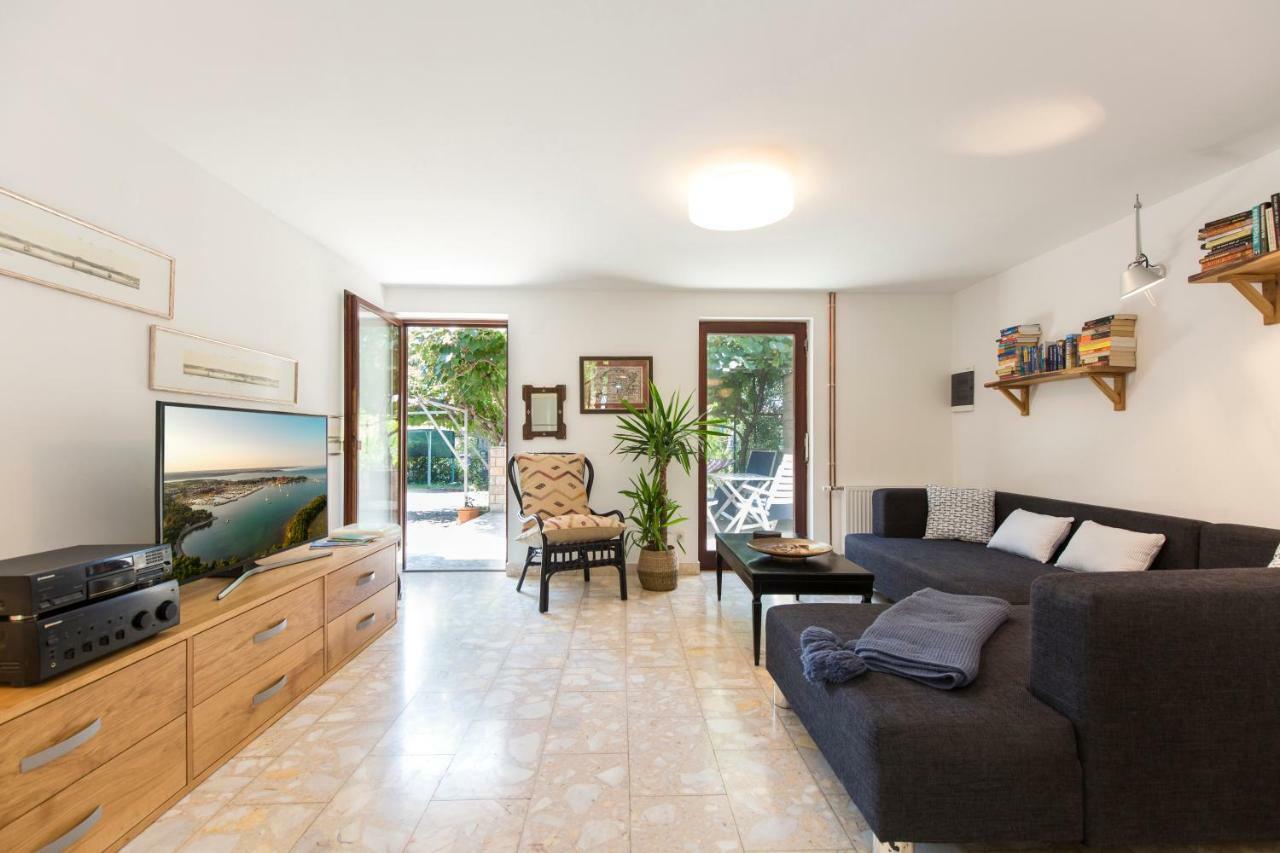 Casa Flora 3-Minutes' Walk From The Beach Novigrad Istria Extérieur photo